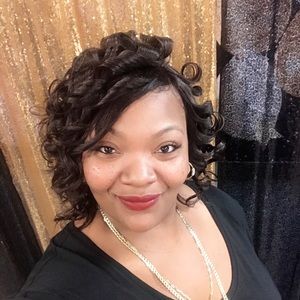 Meet your Posher, Bernice